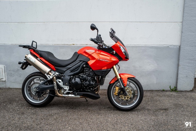 triumph tiger 1050