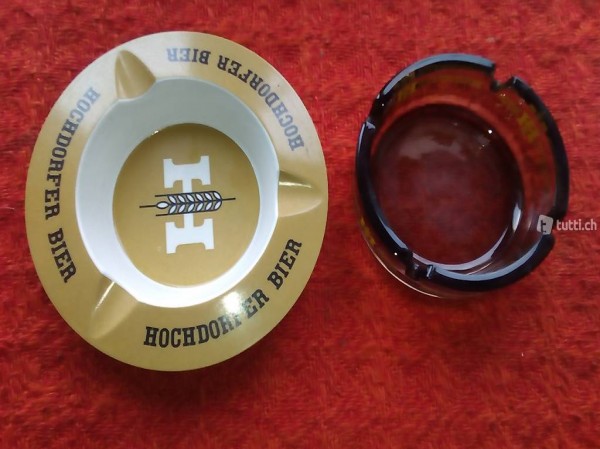 COPPIA POSACENERE BIRRA HOCHDORF