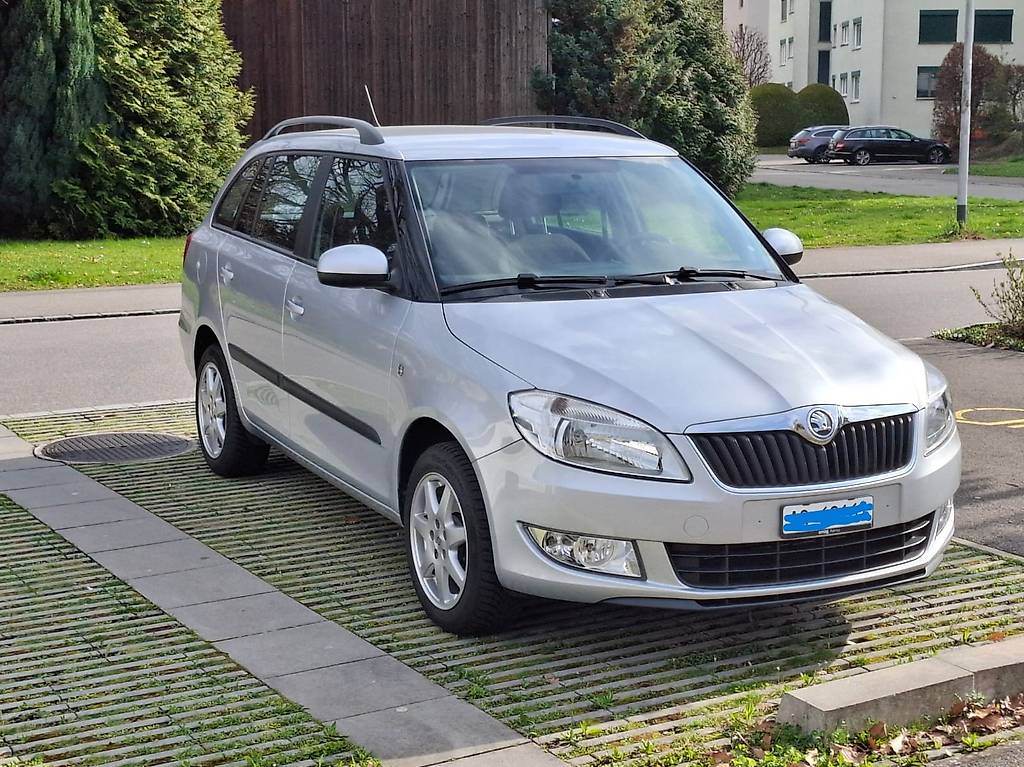 Skoda Fabia Combi Ambition 1.2TSI DSG unter 50"000 km