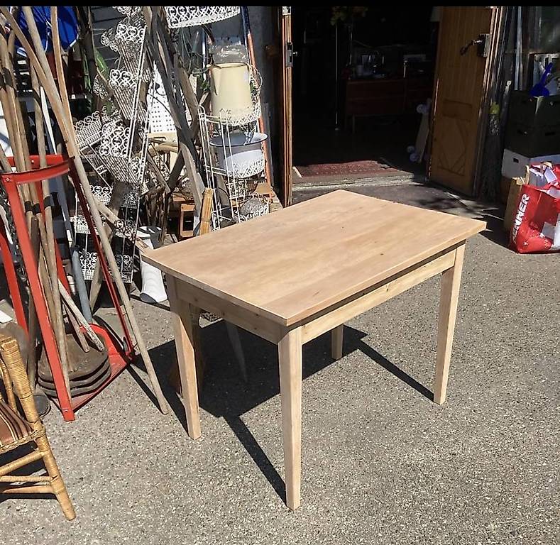 Buchen Tisch