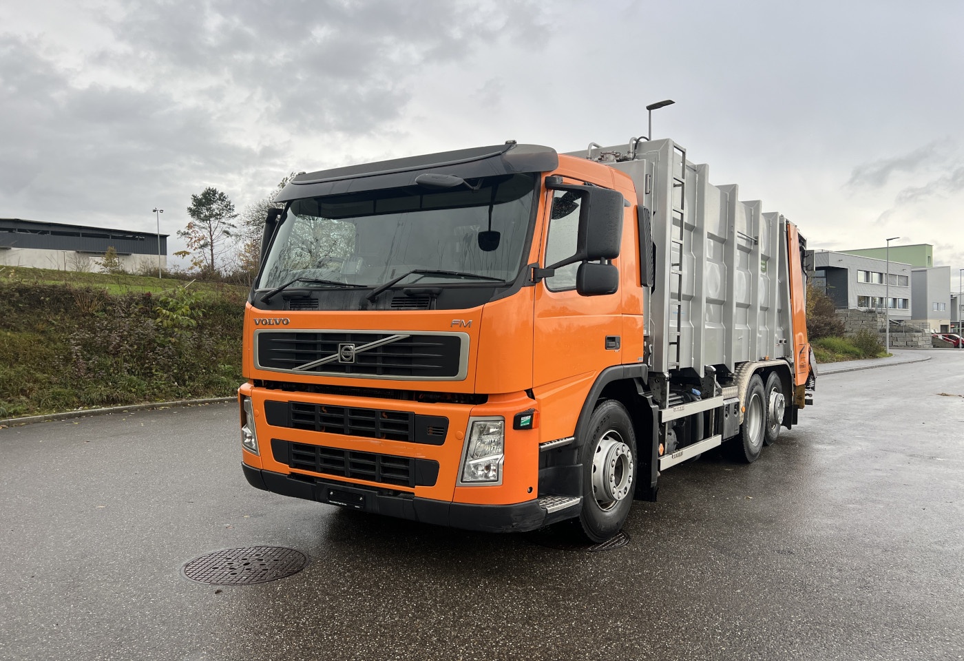 VOLVO, *RHD* FM-370 6x2R Kehrichtwagen, Kehrichtfahrzeug