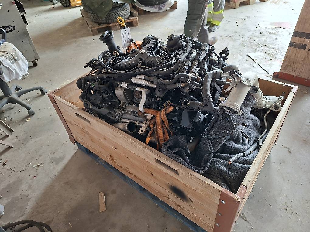 Defekter vw v6 3l Motor