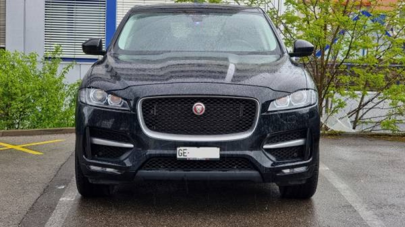 Jaguar F-pace 2.0d sport, 2018, 67"380 km