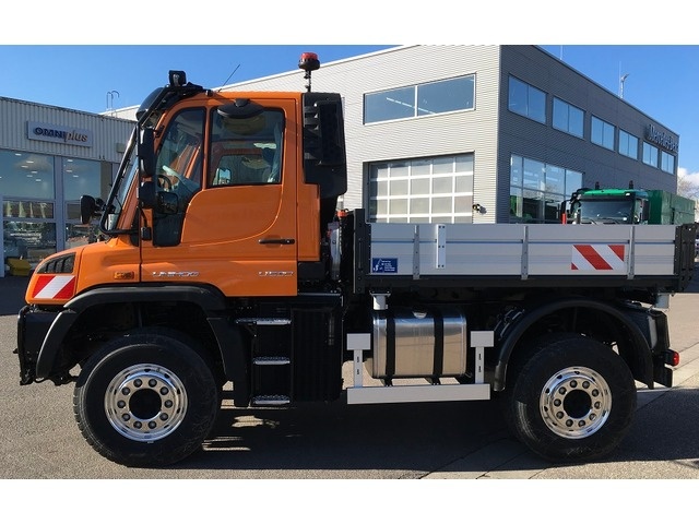UNIMOG, U 535, 3-Seitenkipper