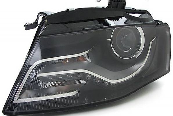  AUDI A4 (B8) - XENON SCHEINWERFER (L)