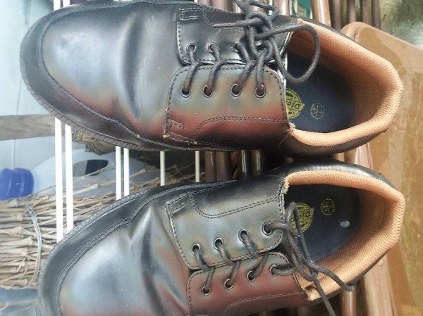 Schwarze Unfall Schuhe Gr. 41