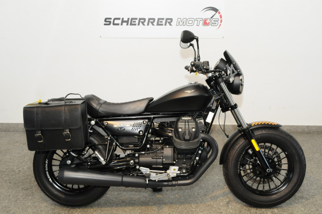 moto guzzi v9 bobber
