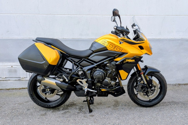 triumph tiger sport 800