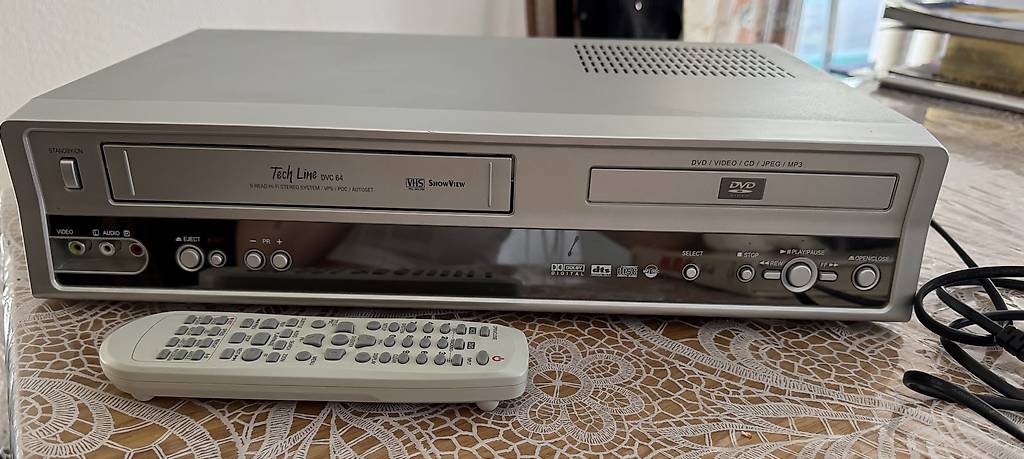 Lettore DVD E VHS in ottime condizioni