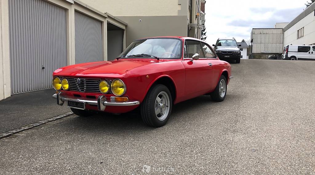 Alfa Romeo gt bertone 2000