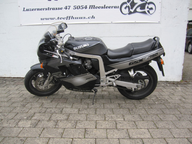 suzuki gsx-r 750