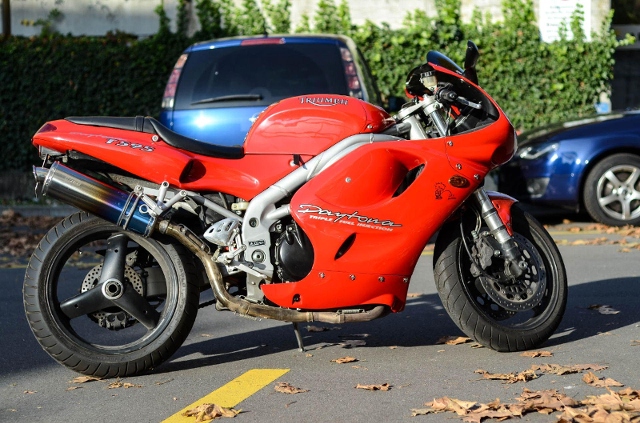 triumph daytona 950 t595 i.e.