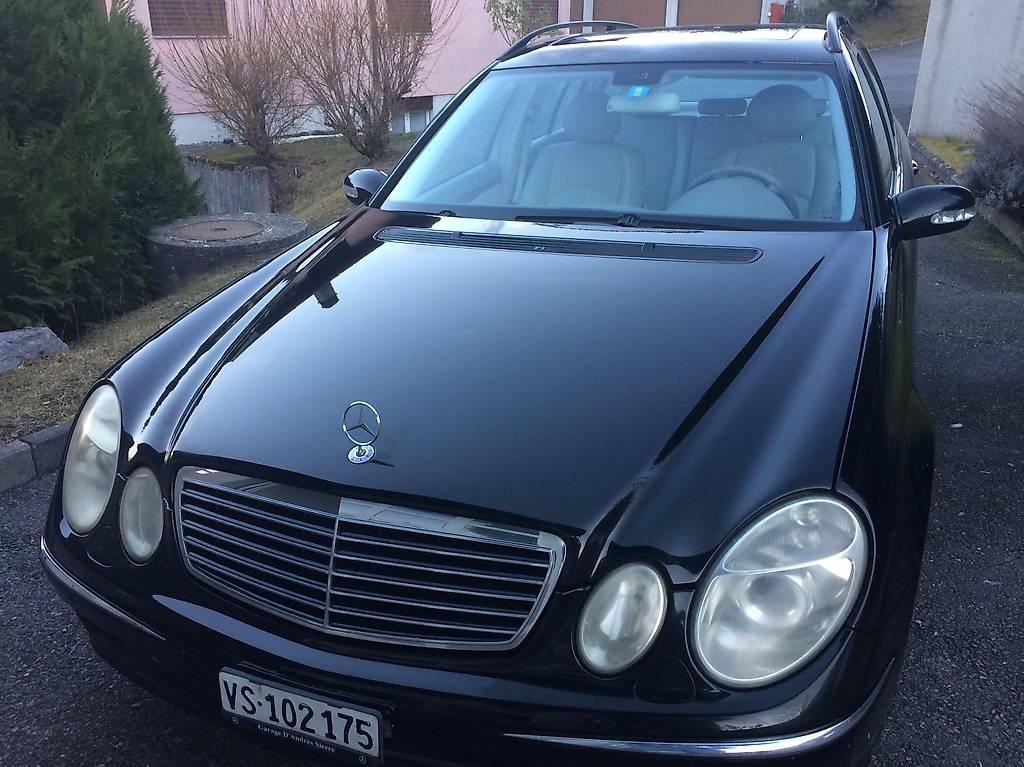 Mercedes Benz E 320 Kombi, schwarz