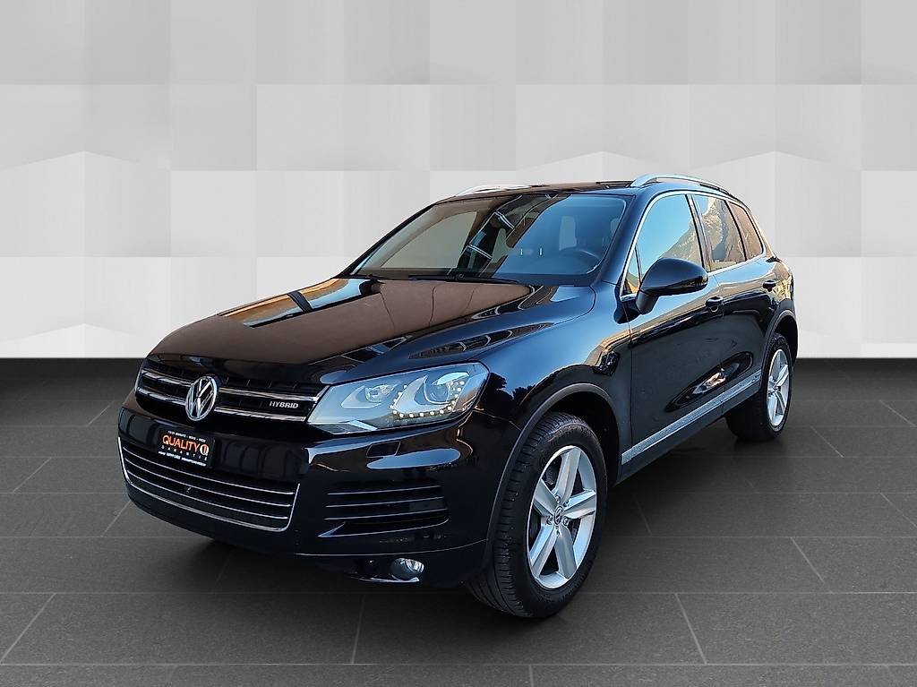 VW Touareg 3.0 TSI Hybrid Tiptronic