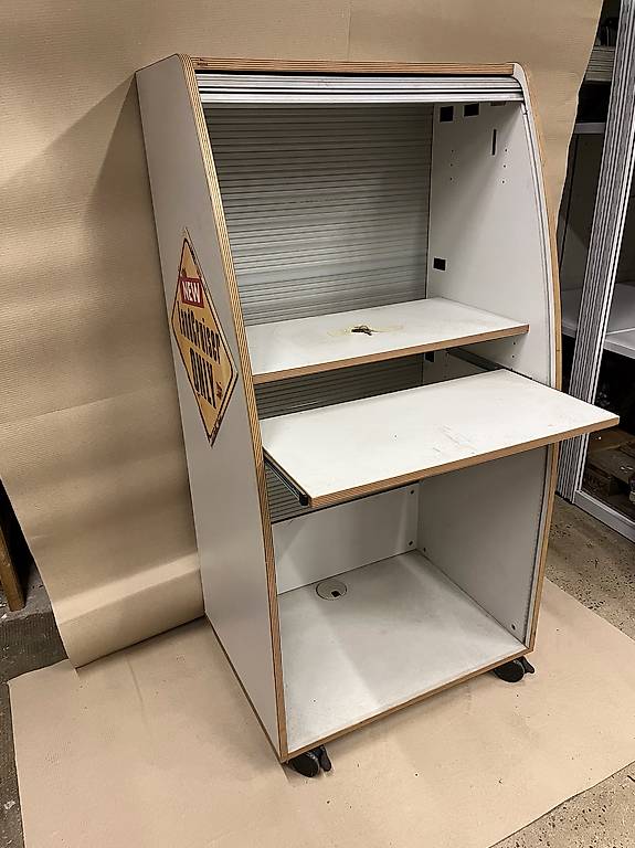 Armadietto per computer con serratura