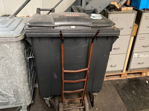 Abfallcontainer 770 Liter