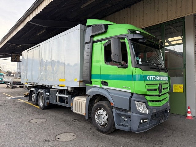 MERCEDES-BENZ, Actros 2543, Kunststoffkoffer