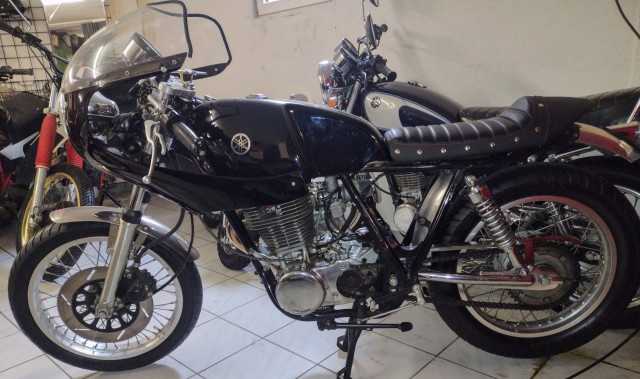yamaha sr 500 (48t)