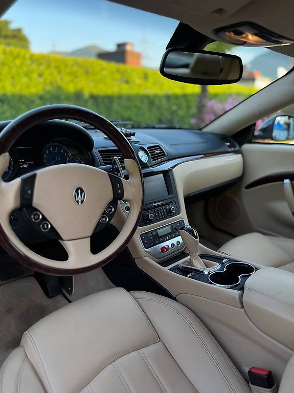 Maserati Granturisimo automatica