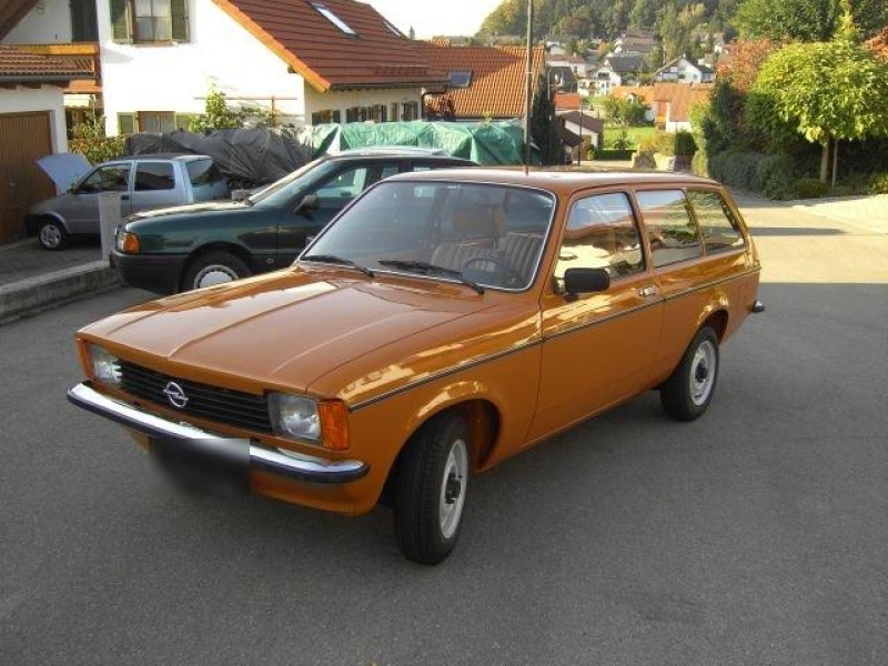 Opel Kadett C Caravan top Zustand Karosse so gut wie ungeschweisst