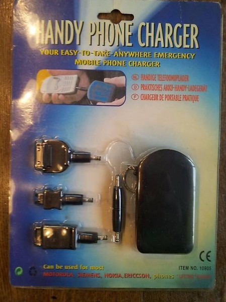 HANDY PHONE CHARGER LADEGERÄT mit 4AAA Batterien