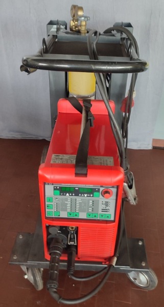 Fronius TransPuls Synergic 2700 Comfort Schweissgerät TOP
