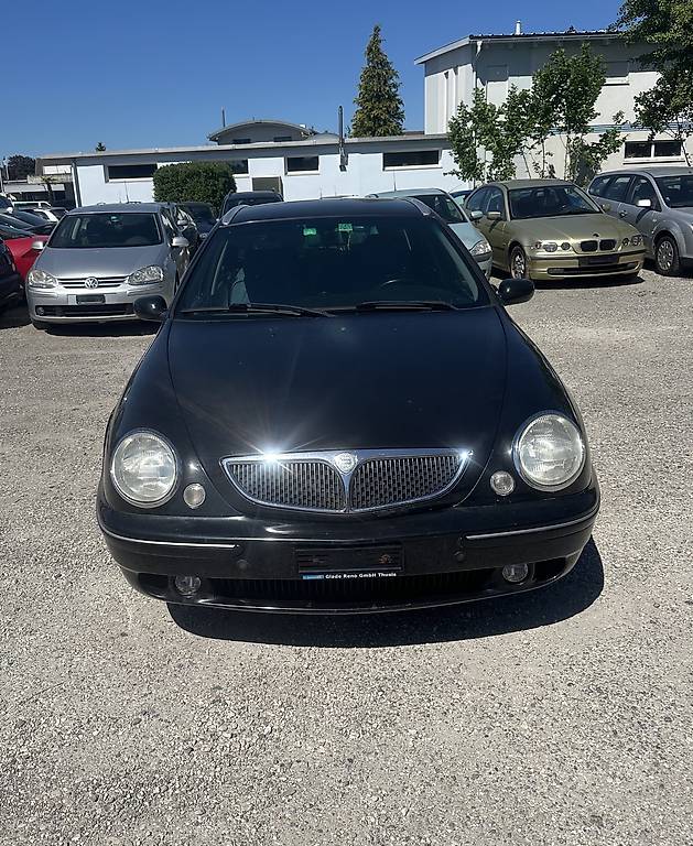 Lancia Lybra 2.0 Top Zustand, Mit MFK