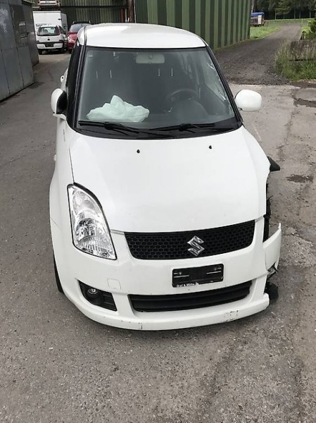 Suzuki Swift 1.3 4+4