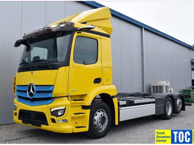 mercedes-benz, eactros 300 l 6x2 ahk, chassis-kabine