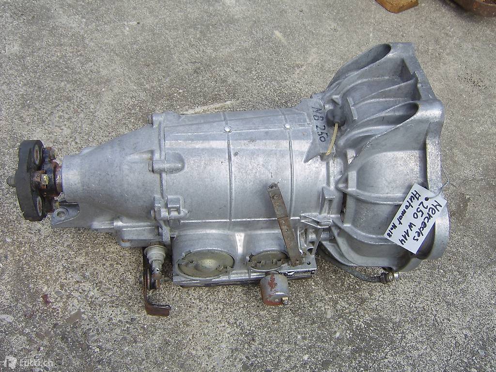 Oldtimer Mercedes 250 W114 sehr schönes Automat - Getriebe