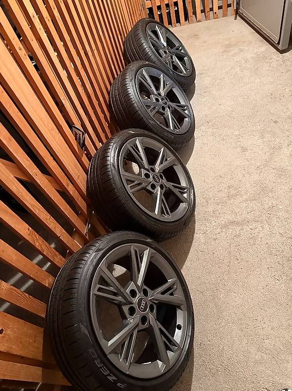 Audi A3 S3 18 Zoll Original NEU Sommerreifen Räder