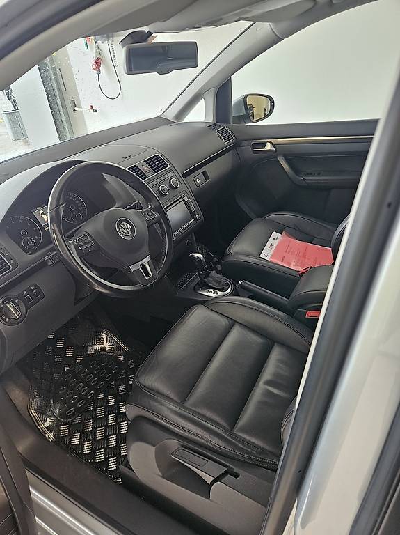 Vw touran 1.4 7 plätzer