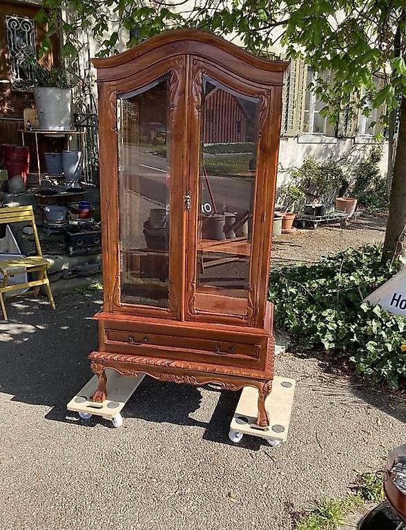 Antike Vitrine